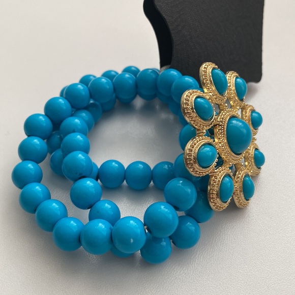 Blue Brooch Bead Stretch Bracelet NWT! - Picture 2 of 2